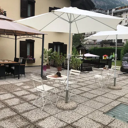 Maison Laurent מלון 3*