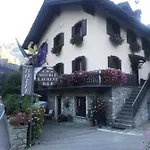 Maison Laurent 3* Κουρμαγιέρ