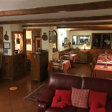 Maison Laurent Szálloda