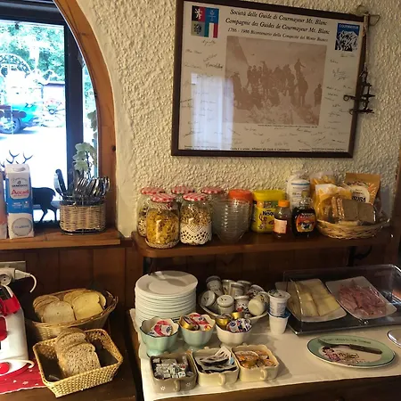 Hotel Maison Laurent 3*