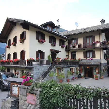 Maison Laurent Szálloda Courmayeur
